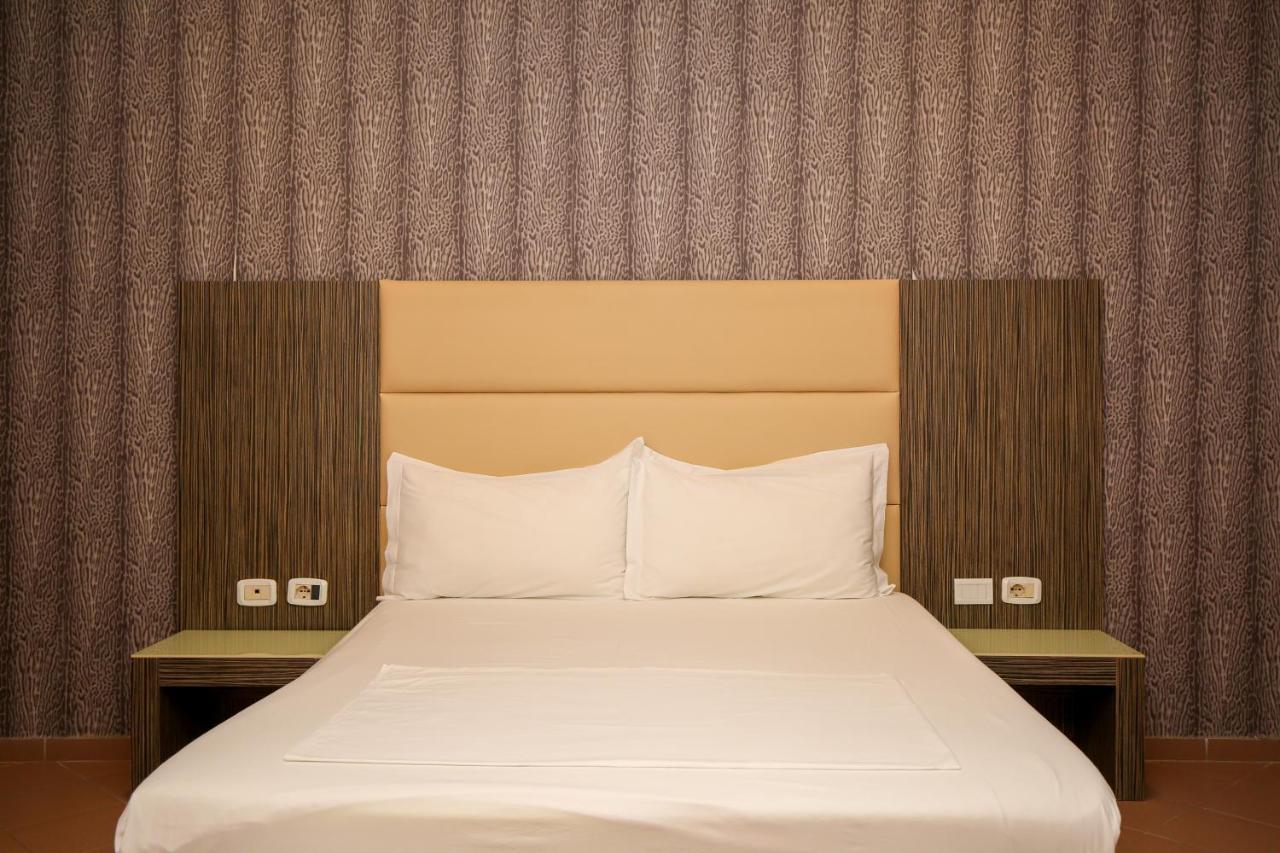 Hotel Aliko Radhimë Eksteriør bilde