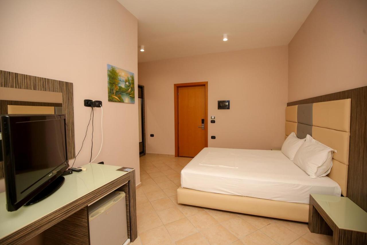 Hotel Aliko Radhimë Eksteriør bilde